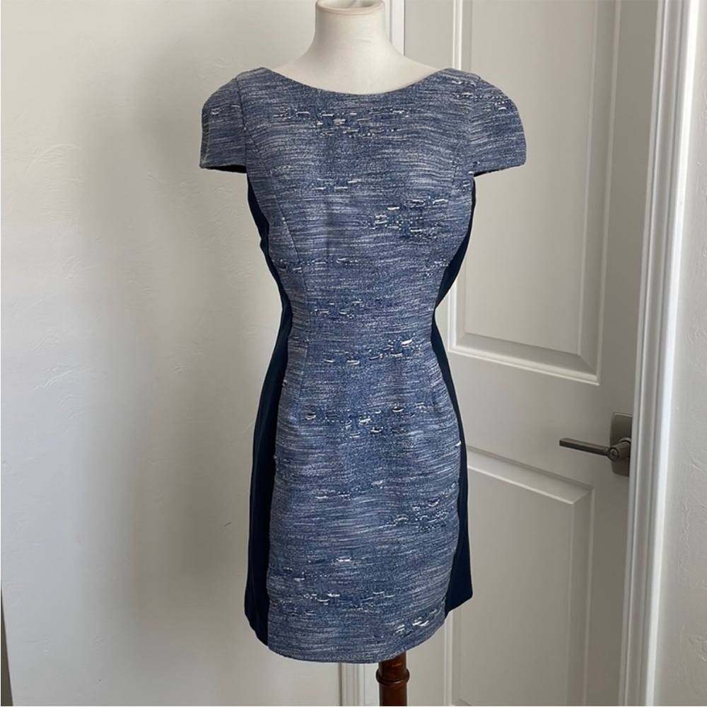 EUC Black Halo Cap Sleeve Denim Detail Dress Size 6